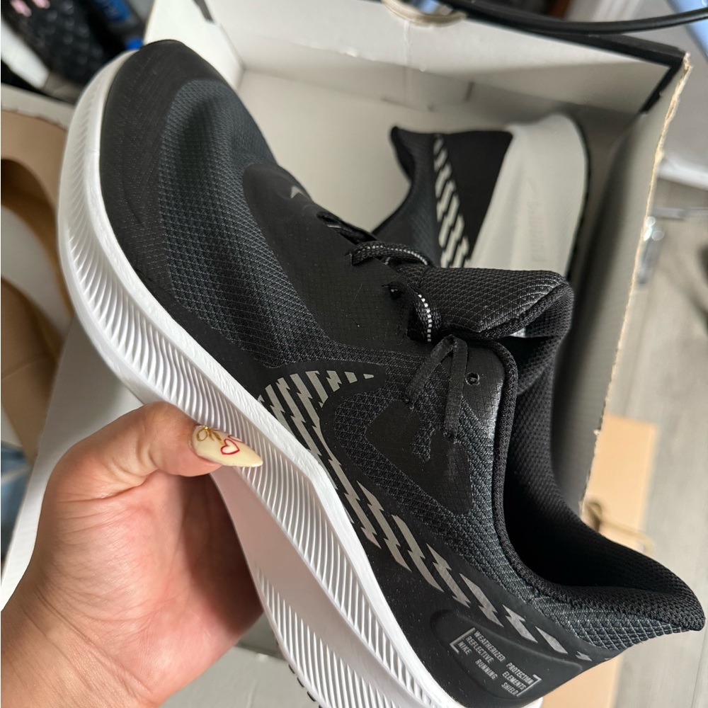 Men’s Nike Quest 3 Shield